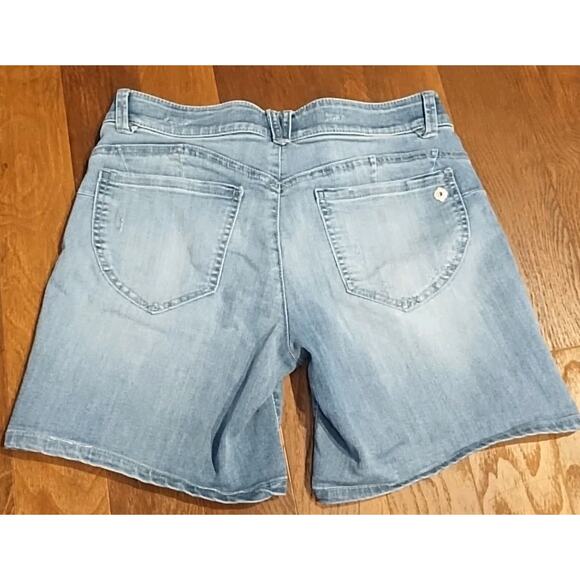 Democracy Ab Solution Mid Rise Vintage Blue Denim 7" Inseam Shorts Size 4 Small - Picture 3 of 5